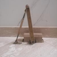 N. 4 spingi porta a molla 