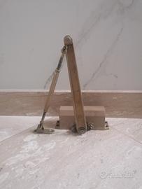 N. 4 spingi porta a molla 