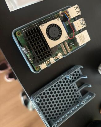 Raspberry Pi 5 8GB+Accessori (+ SSD 1TB Opzionale)