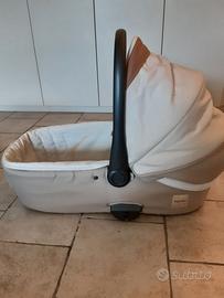 Navicella Inglesina culla beige con copertina