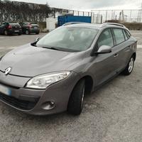 RENAULT MEGANE SW € 1.500