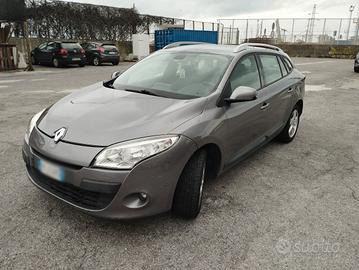 RENAULT MEGANE SW € 1.500