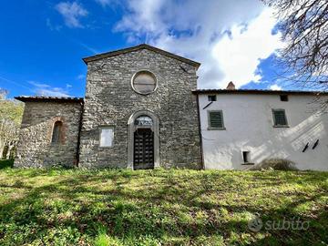 Rustico / Casale di 200 m² con più di 5 locali e p