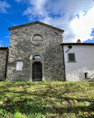 Rustico / Casale di 200 m² con più di 5 locali e p