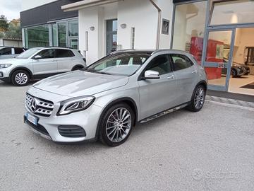 MERCEDES GLA 200D 4 MATIC PREMIUM AUTO MY17 5P