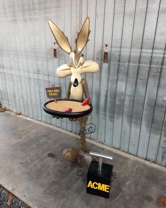statua Willy Coyote Human size WARNER BROS