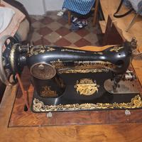 Macchina da cucire SINGER