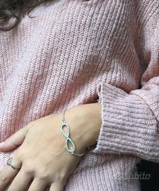 Braccialetto con simbolo dell’infinito