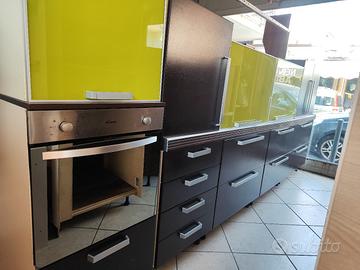 cucina moderna bicolore 