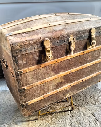 antico baule in legno