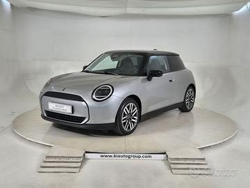 MINI Mini Serie M COOPER E