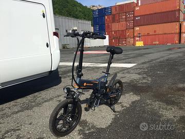 Bicicletta E-bike ADO pieghevole