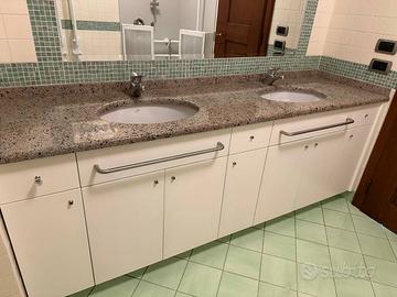 Mobile Bagno in Marmo con 2 lavandani