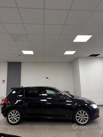 Volkswagen Golf Business 1.6 TDI 5p. Highline Blue