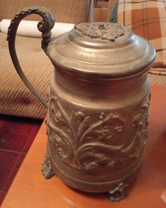 Boccale da birra in peltro 