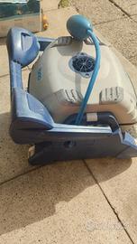 robot per piscina perfettamente funzionante 