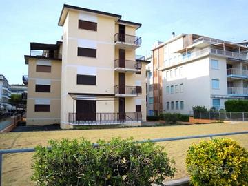 Dal 06 al 27 giugno - Jesolo in cond. FronteMare