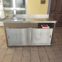Lavello in acciaio con banco