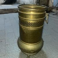 Scaldino antico in ottone con piedini