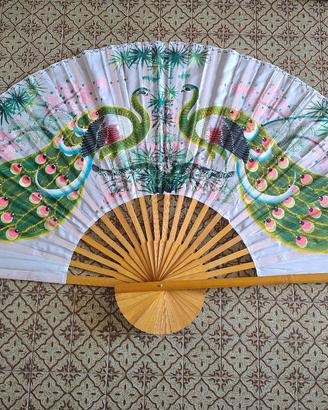 ventaglio ornamentale da parete stile orientale