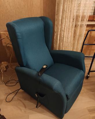 Poltrona reclinabile alzapersone