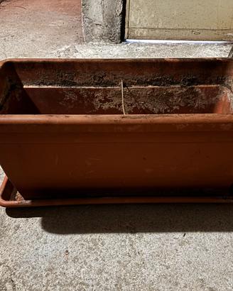 Vasi da fioriera / balconiera con sottovaso
