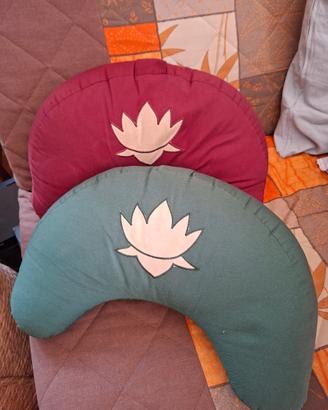 Cuscini Mezzaluna Yoga in Kapok