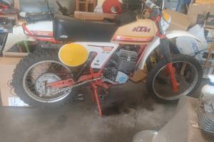 moto KTM GS 80 250
