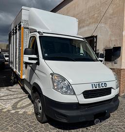 Iveco 35c15 3.0cc cassa animali vivi piu rampa