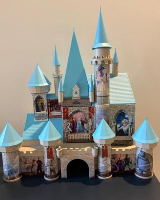 Castello Frozen e libro con personaggi