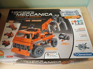 Laboratorio di Meccanica Camion da trasporto