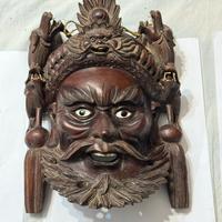 Maschera Orientale in Legno Intagliato a Mano