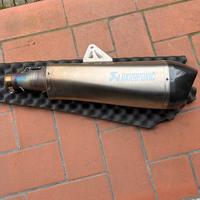 Terminale akrapovic per husqvarna 701