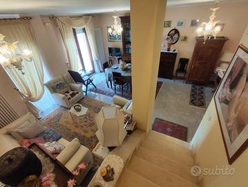 Altamura, zona via Bari, VILLETTA A SCHIERA