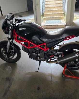 Ducati Monster 695 Depo a libretto per patente A2