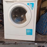 Lavatrice Indesit modello IWUD 7 kg A+