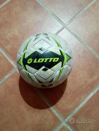 Pallone da calcio lotto trattabile