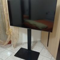 televisore+ base di appoggio 