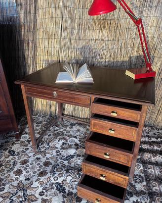 Scrivania in rovere