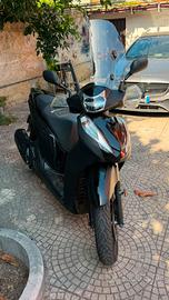SH 300 ABS Con Assicurazione  1 Anno Polonia