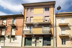 4 LOCALI A PORTO SANT'ELPIDIO