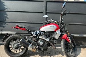 Ducati Scrambler Icon 800