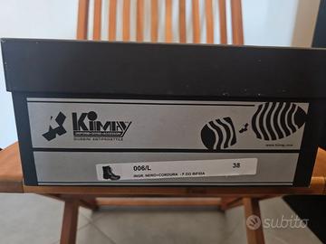 Anfibi Kimay taglia 38 nuovi