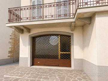 NEGOZIO A STEZZANO