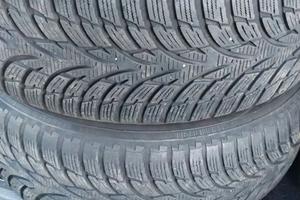 Nokian 205/60 R16