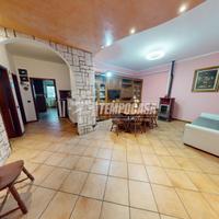 Appartamento in quadrifamiliare senza spese condom