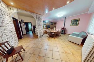 Appartamento in quadrifamiliare senza spese condom