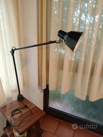 Lampada da tavolo modello Rimsa 