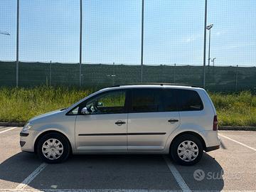 Touran Volkswagen