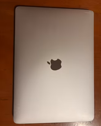 MacBook pro 13” M1 2020- 8 GB ram -512 GB SSD-silv